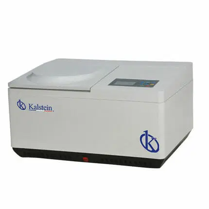 ¿Cuál es la función de una centrifuga refrigerada?