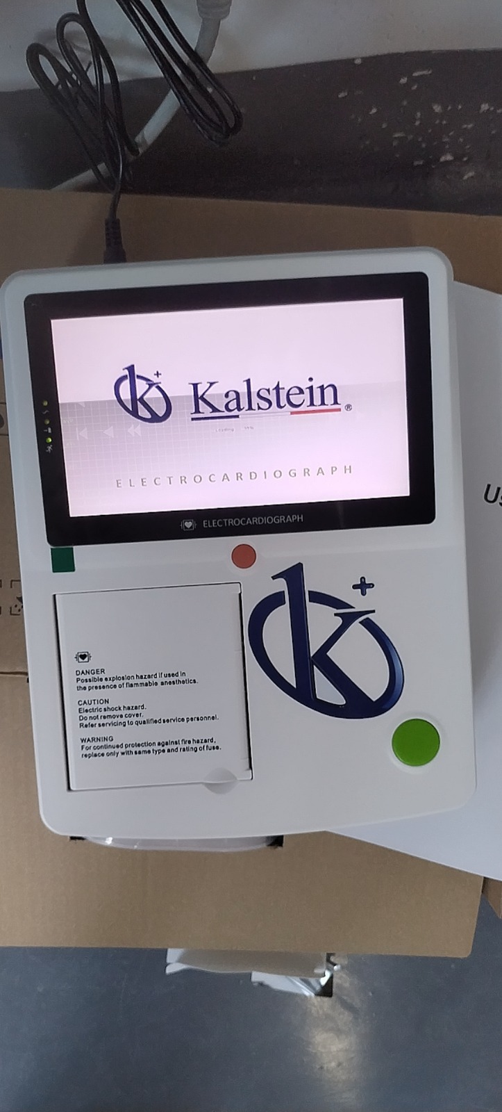 Diagnóstico Cardiovascular: Electrocardiógrafo Digital con Análisis en Tiempo Real