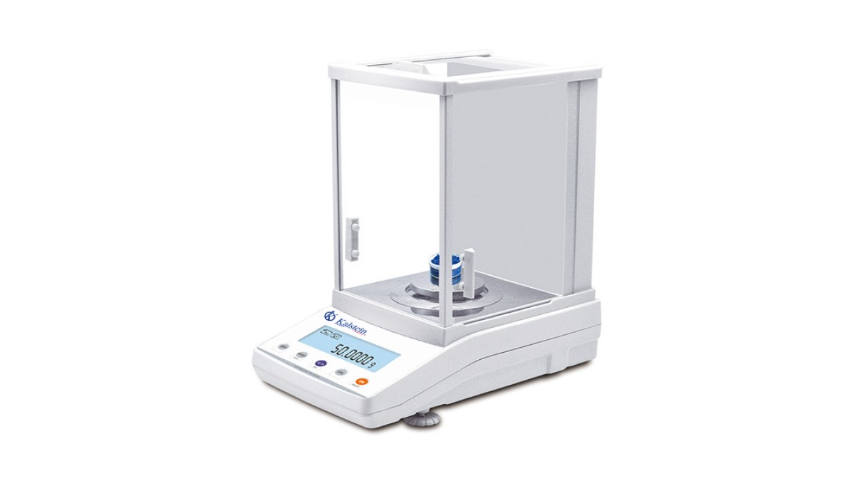 Balanza Analítica de Calibración Interna YR05579: Integración en Procesos de Campo